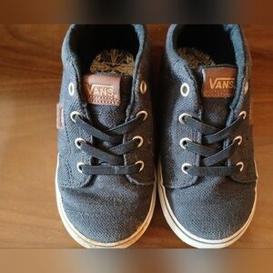 *last chance* Vans Kids Black Canvas Shoes